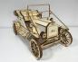 Preview: Ford Model T 1910 (Tin Lizzie, Blechliesel) als 3D Laser Cut Großmodell aus Holz  - Seitlich von vorne